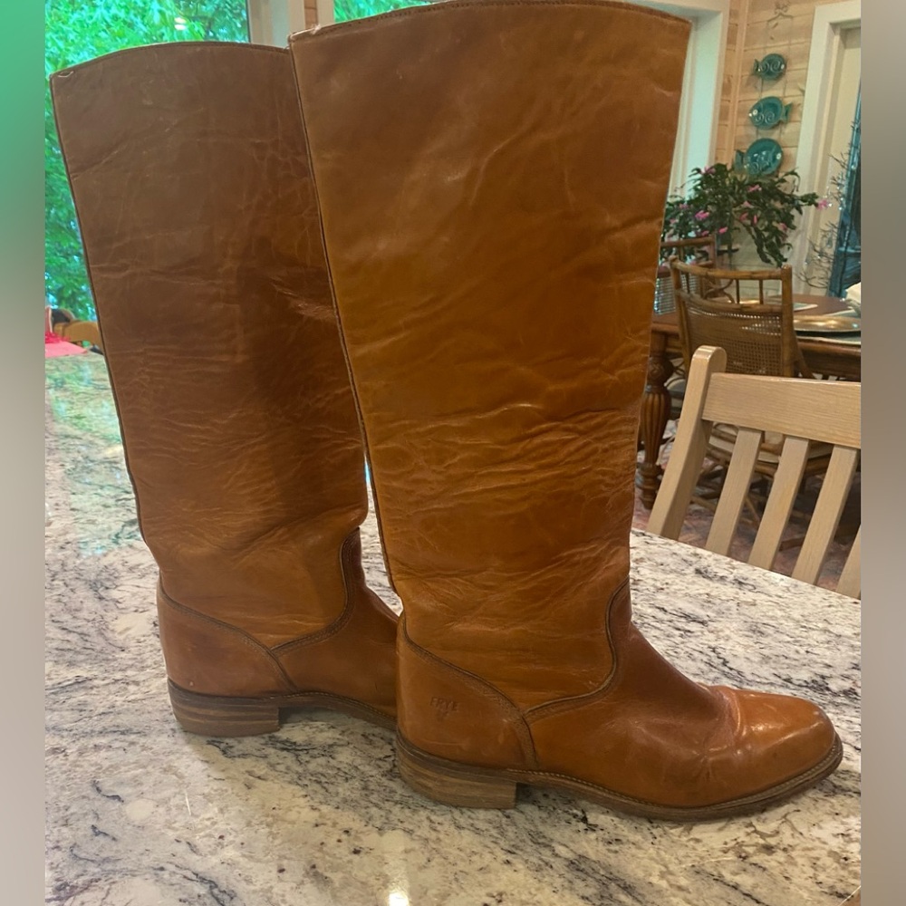 Frye Vintage 1980s Riding Boot Tan 91/2 Good- Condition heel 1 1/4” All Leather
